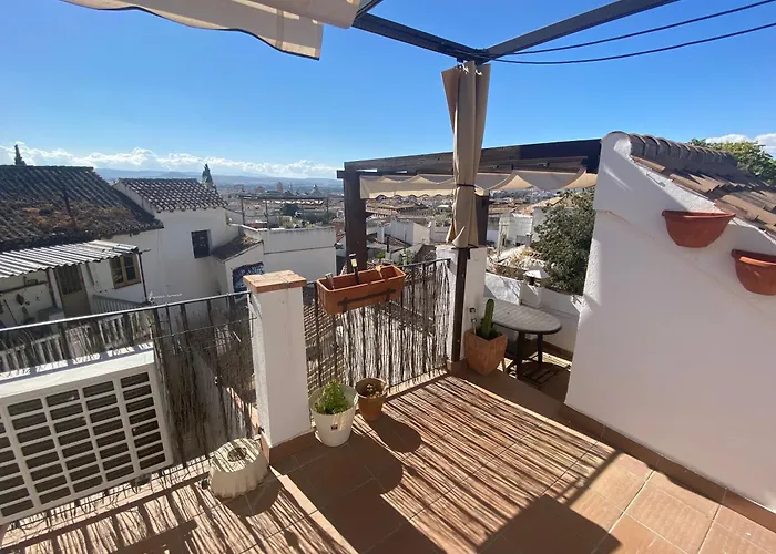 Habitación con baño y cocina privados en Albaicin